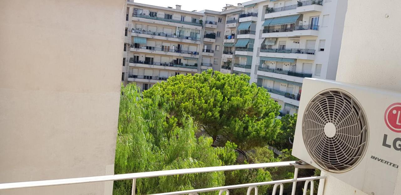 Apartment Avenue Des Fleurs